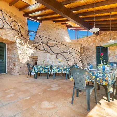 Salentoandmore - I Due Trulli بيت للعطل Torre Pali